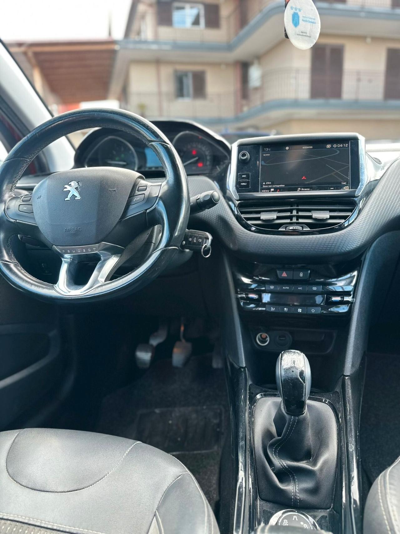 Peugeot 2008 BlueHDi 120 EAT6 S&S Allure