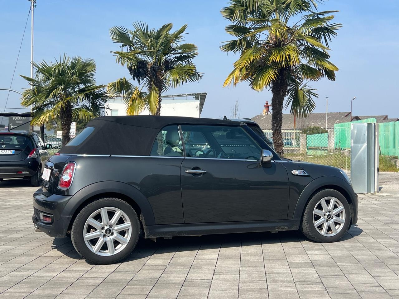 Mini 2.0 Cooper SD Cabrio FINANZIABILE