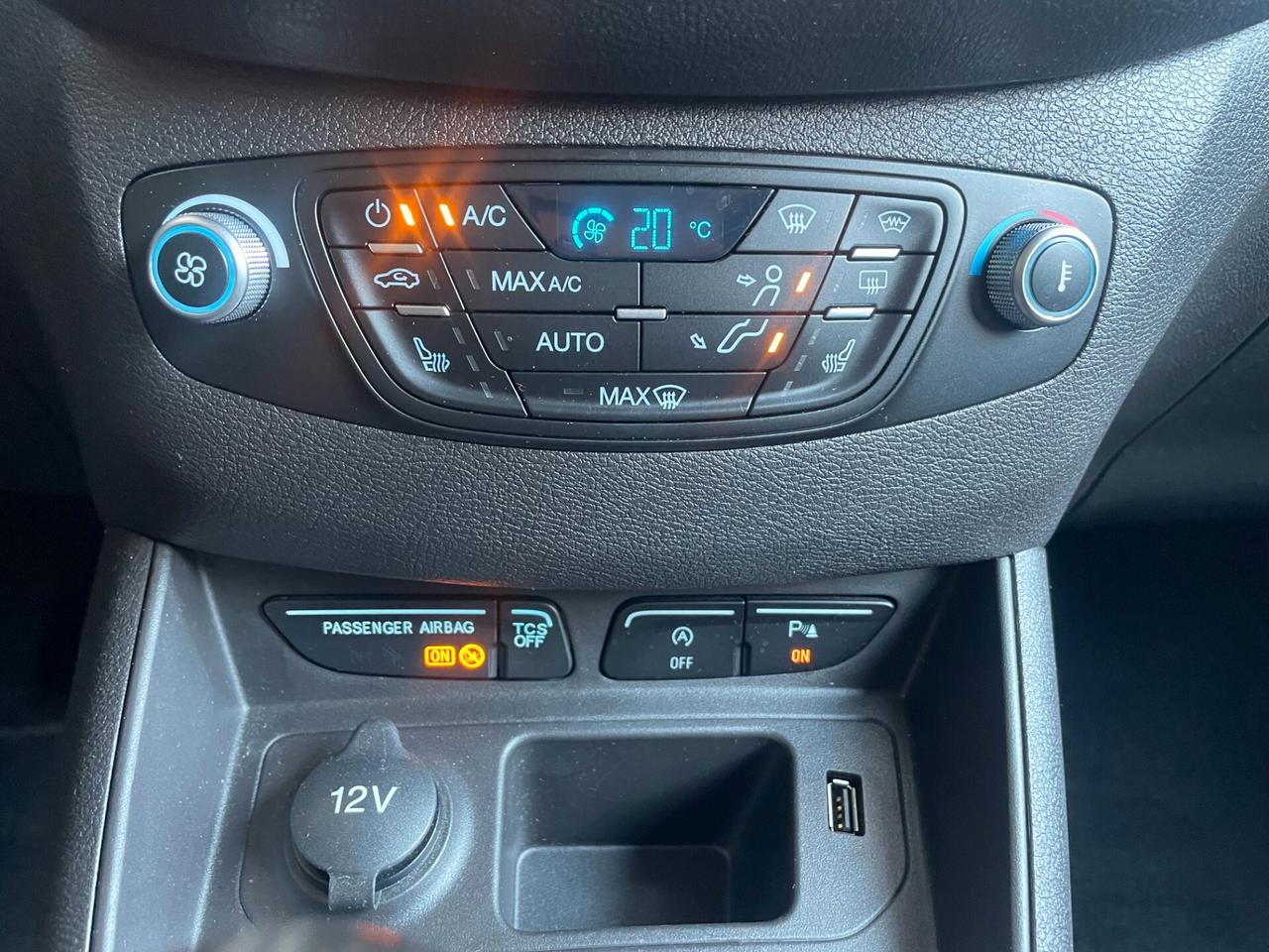 Ford Tourneo Courier 1.0 EcoBoost 100 CV Plus