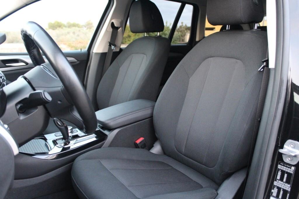 BMW X3 sDrive 150cv Aut. *LED *Carplay