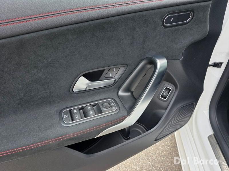 Mercedes-Benz CLA CLA 200 d Automatic Shooting Brake AMG Line Premium