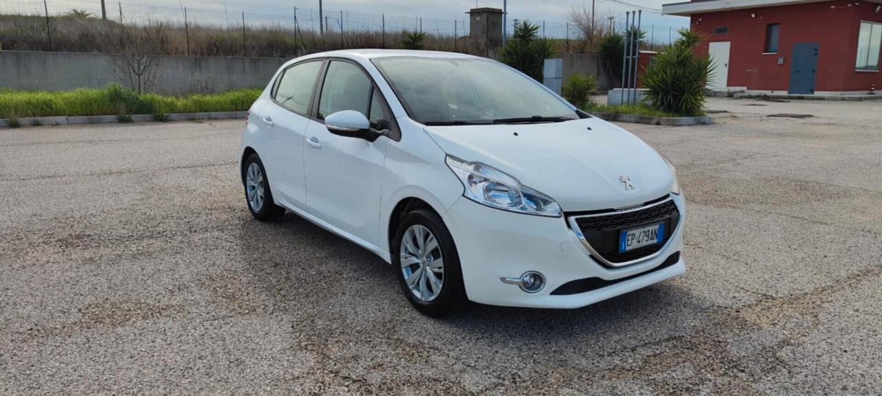 Peugeot 208 Allure