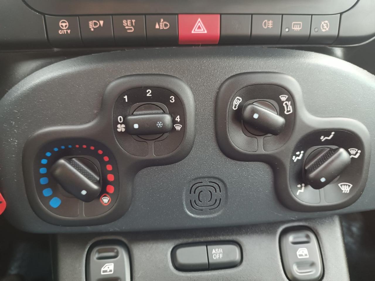 Fiat Panda 1.0 firefly hybrid s&s 70cv 5p.ti