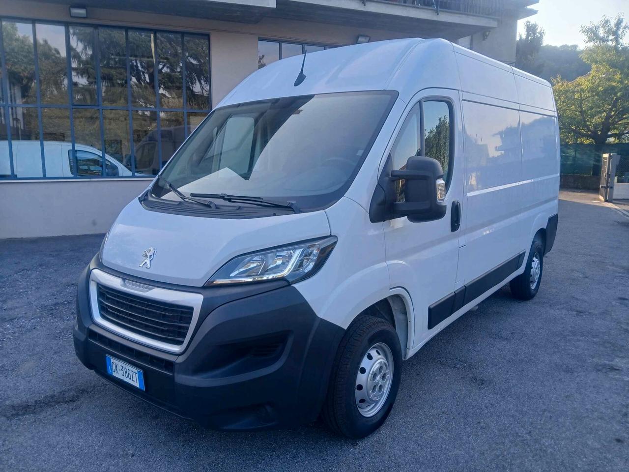 Peugeot Boxer 330 2.2 BlueHDi 140 S&S PC-TN Furgone
