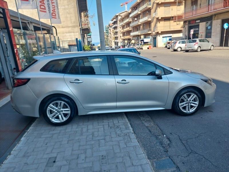 Toyota Corolla Touring Sports 1.8 Hybrid Business Tech