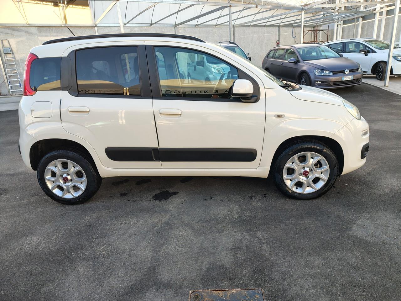 Fiat Panda 0.9 TwinAir Turbo Natural Power Lounge