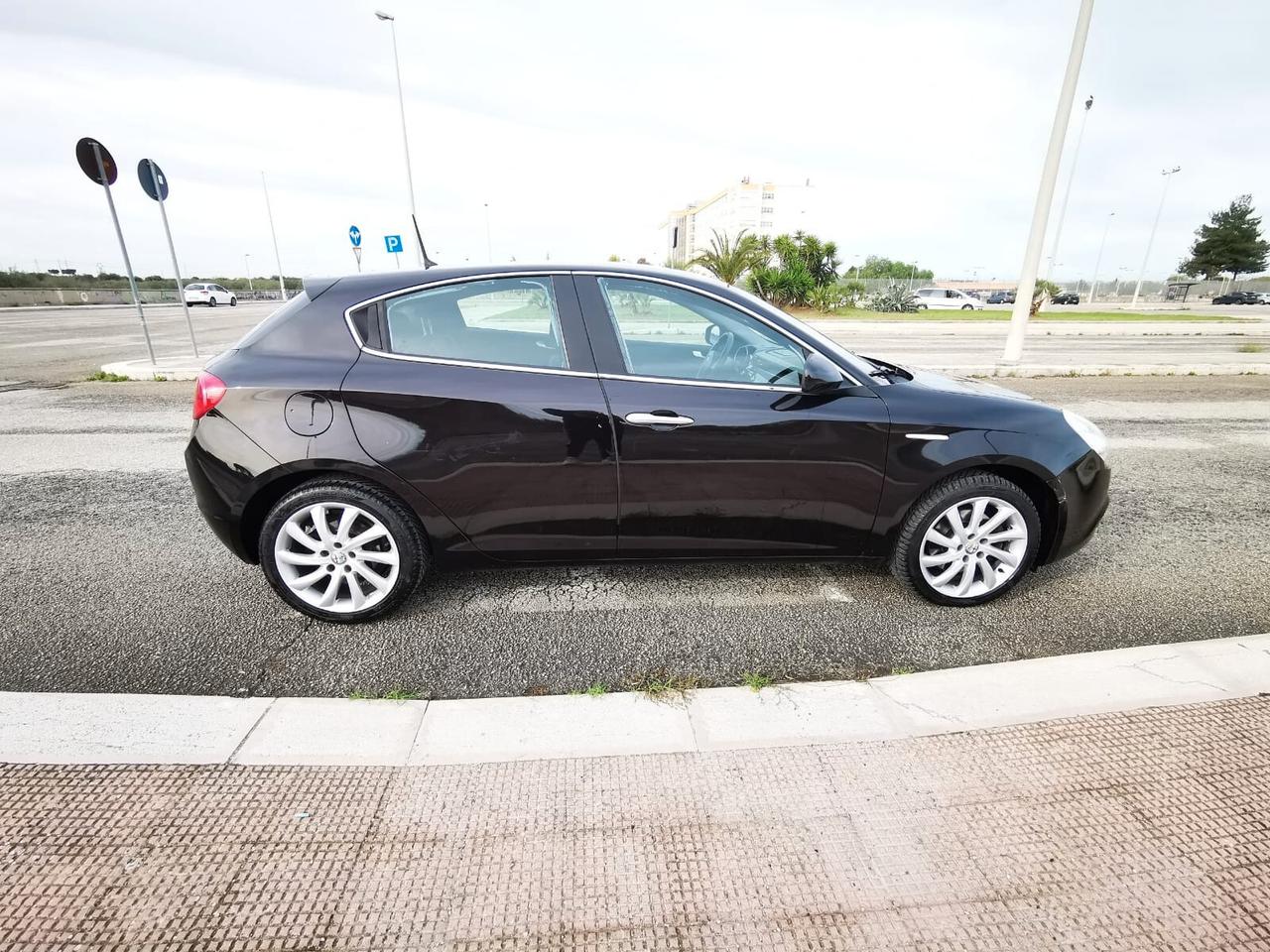 Alfa Romeo Giulietta 2.0 JTDm-2 170 CV Distinctive