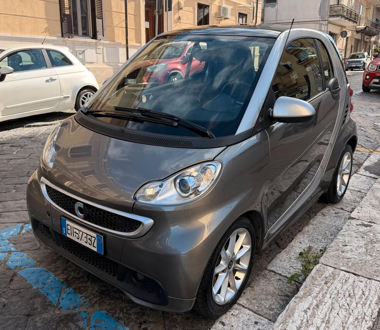 Smart ForTwo 1.0 71CV MHD coupé passion