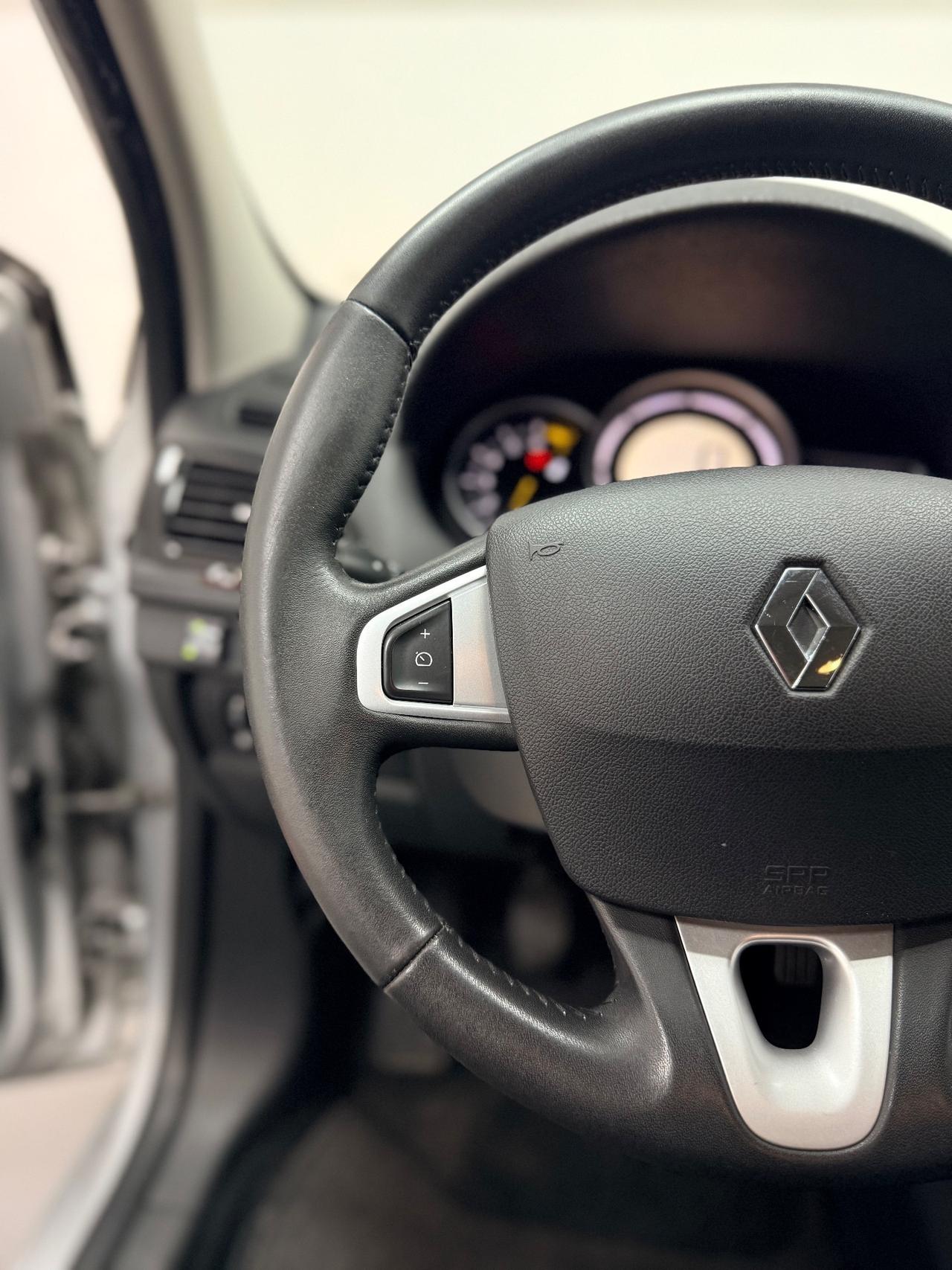 Renault Megane 1.6 Attractive GPL 04/2012 NEOPATENTATI