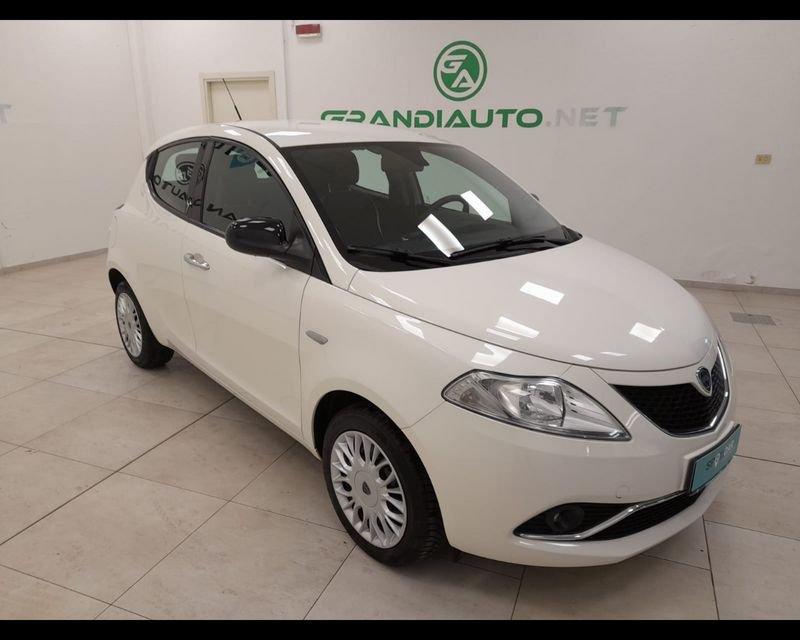 Lancia Ypsilon III 2015 1.2 Gold 69cv