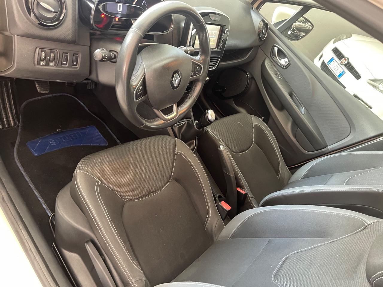 Renault Clio dCi 8V 90CV EDC Start&Stop 5 porte Energy Intens