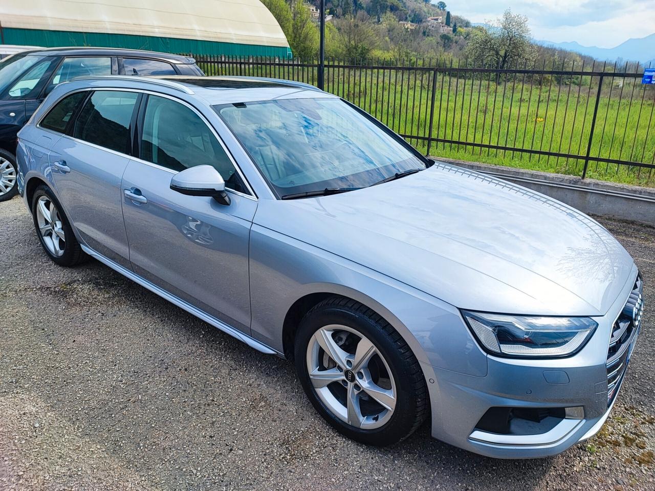 Audi A4 Avant 40 TDI quattro S tronic line edition