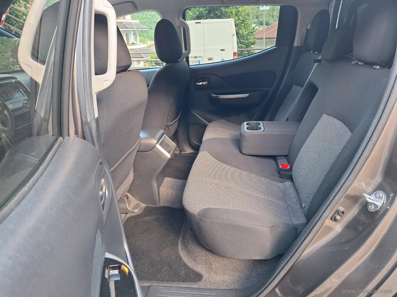MITSUBISHI L200 2.3 D DoubleCab 4x4 Intense HARD TOP BLOCC