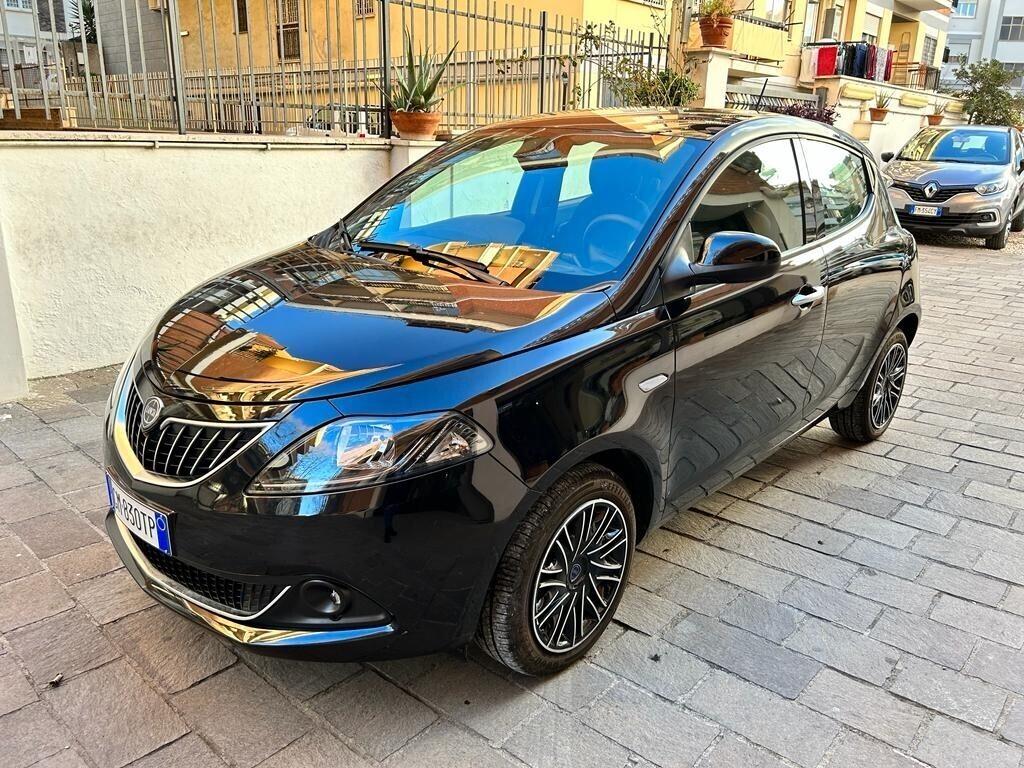 LANCIA Ypsilon 1.0 FireFly 5 porte S&S Hybrid Gold