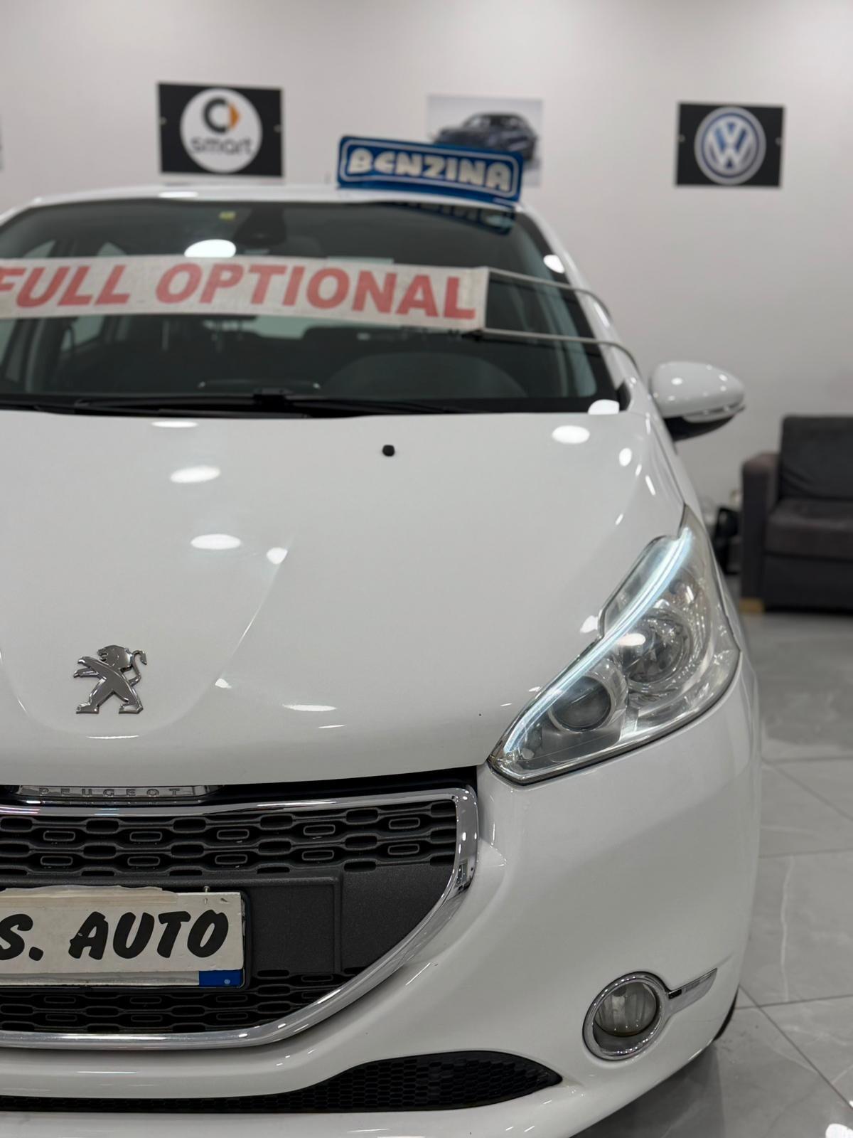 Peugeot 208 2014 Allure 1.2cc Benzina