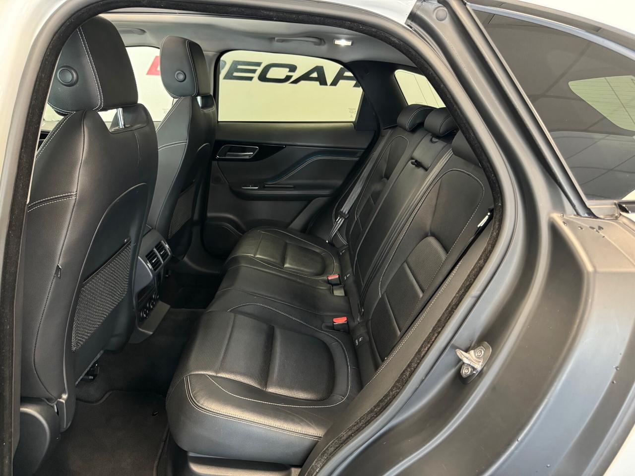 Jaguar F-Pace 2.0 D 180 CV AWD aut. R-Sport BLACK PACK TETTO 20"