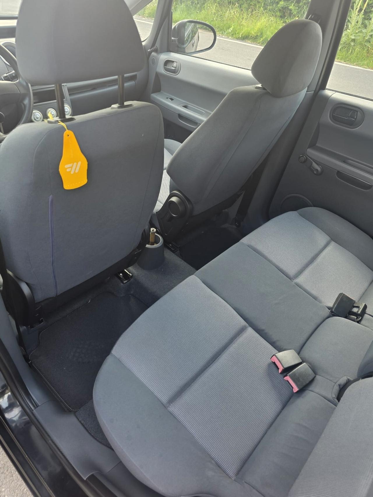 Mitsubishi Colt sportychrome GPL/ benzina neopatentati