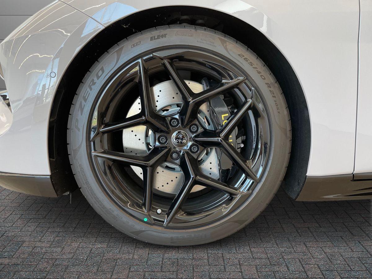 LOTUS EMEYA 600 GT