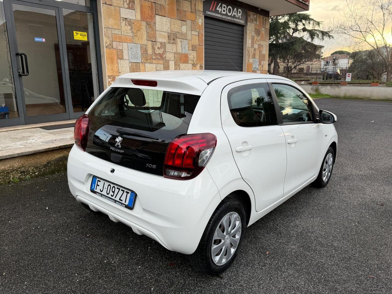 Peugeot 108 1.0 benzina 70cv UNIPRO