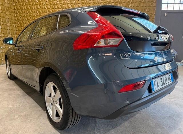 Volvo V40 D2 Geartronic Business