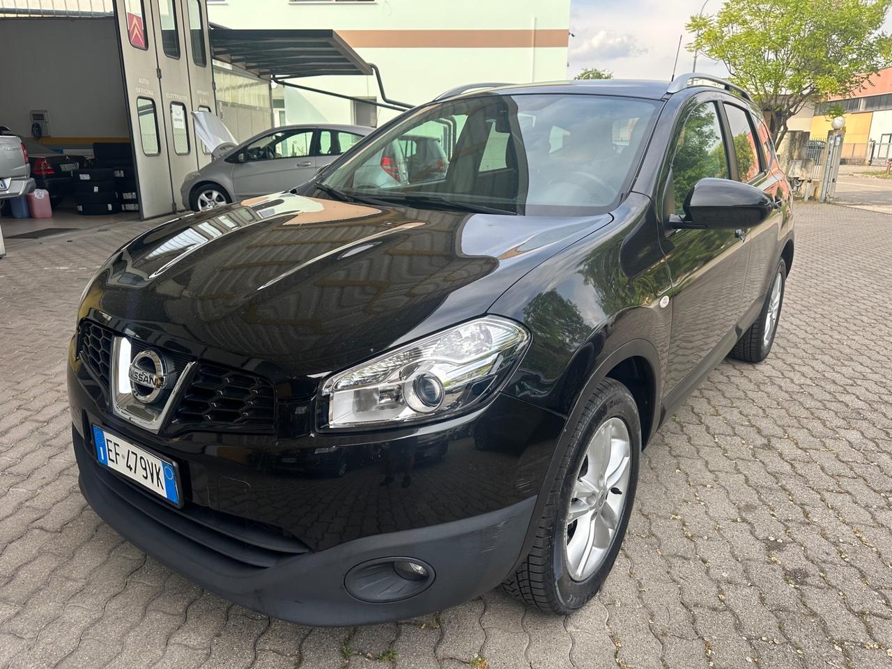 Nissan Qashqai Qashqai+2 2.0 dCi DPF Acenta