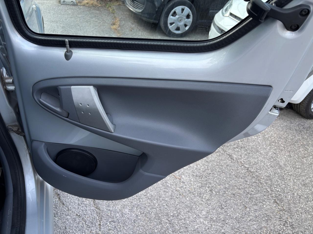 Toyota Aygo 1.4 DIESEL 5 porte Sol OK NEOPATENTATI