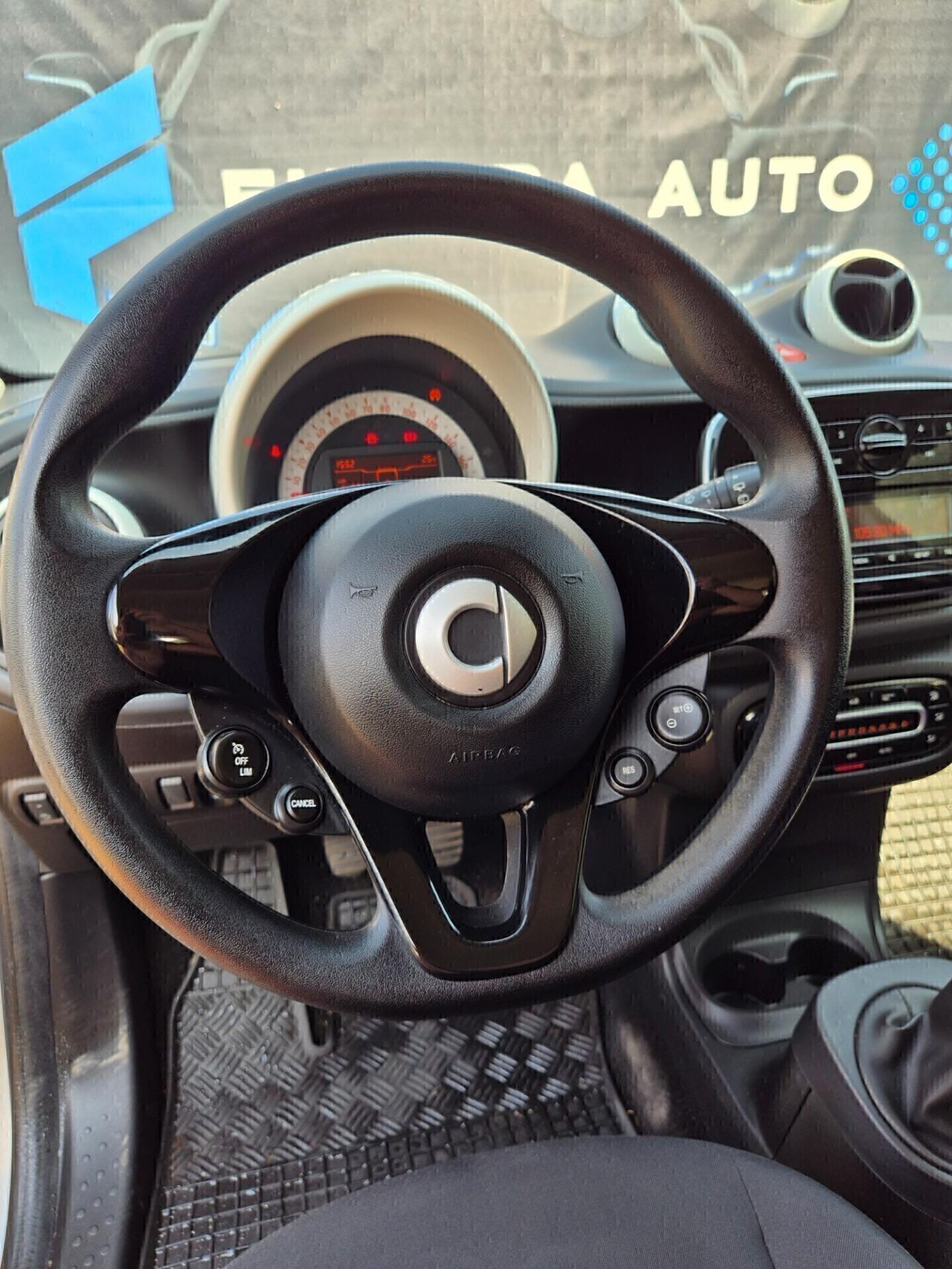 Smart ForFour 70 1.0 Youngster