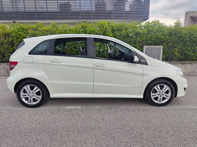 MERCEDES-BENZ B 180 BENZINA Executive ( GARANZIA )