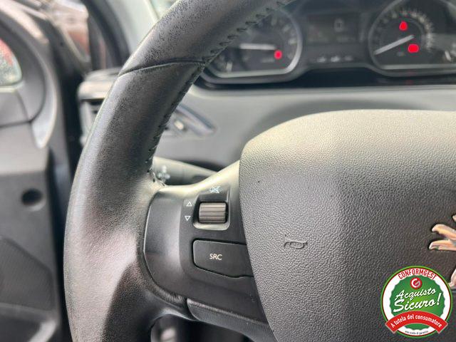 PEUGEOT 208 1° serie PureTech 82 5 porte Allure