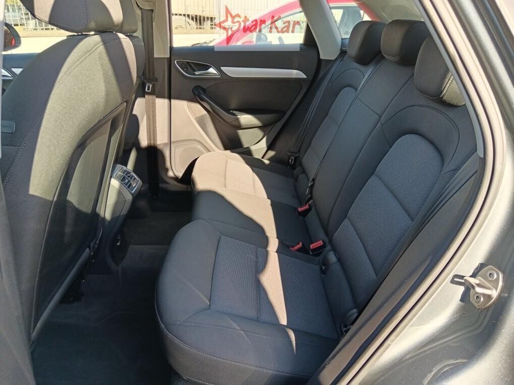 Audi Q3 2.0 TDI 120 CV Business