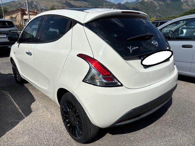 LANCIA Ypsilon 1.3 MJT 16V 95 Platinum TETTO APRIBILE perfetta