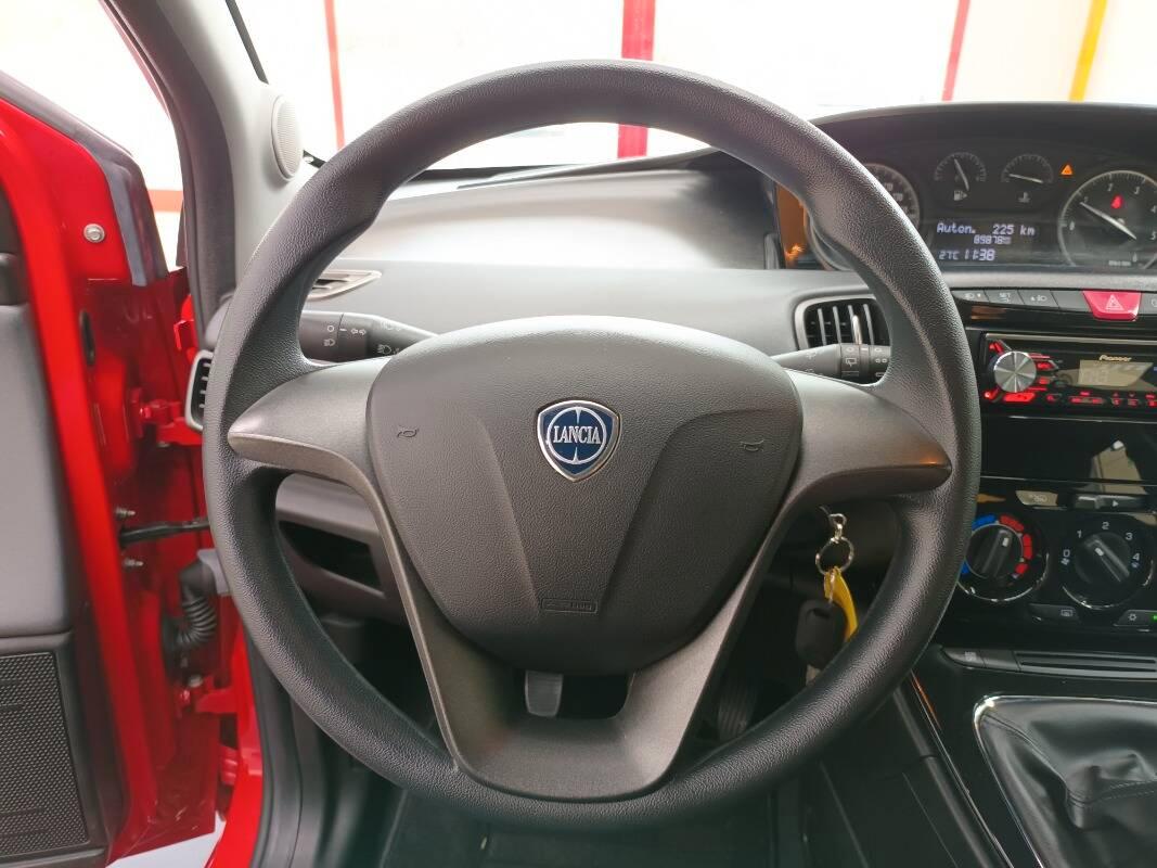 Lancia Ypsilon 1.3 mjt Silver s&s 95cv