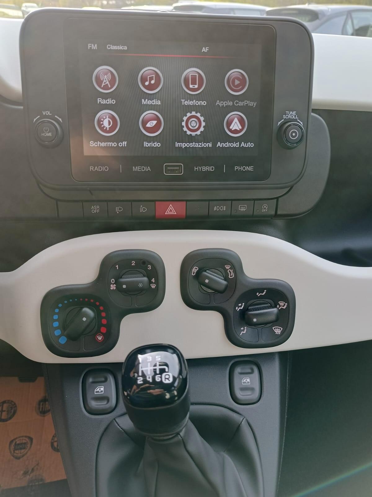 Fiat Panda 1.0 FireFly S&S Hybrid Pandina