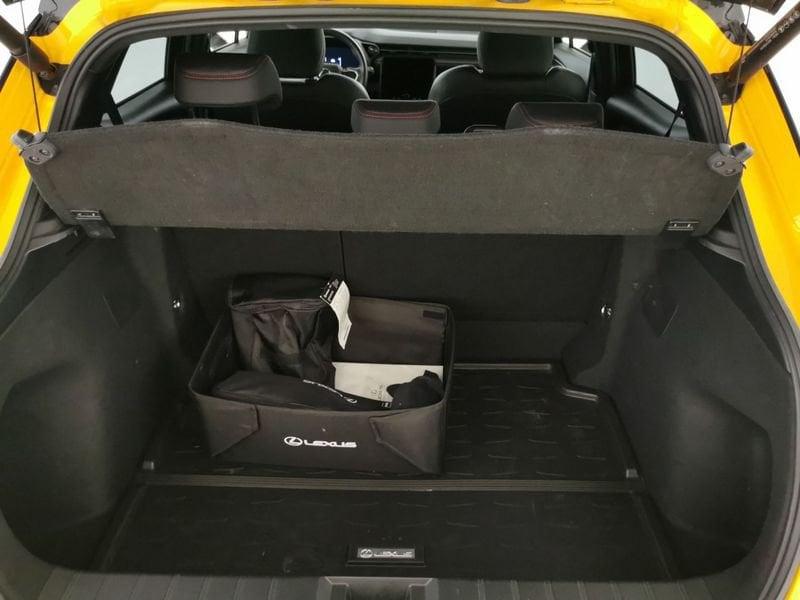 Lexus LBX 1.5 hybrid Emotion 2wd