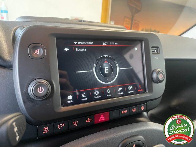 FIAT Panda Cross 1.0 Hybrid *DISPLAY COLORI