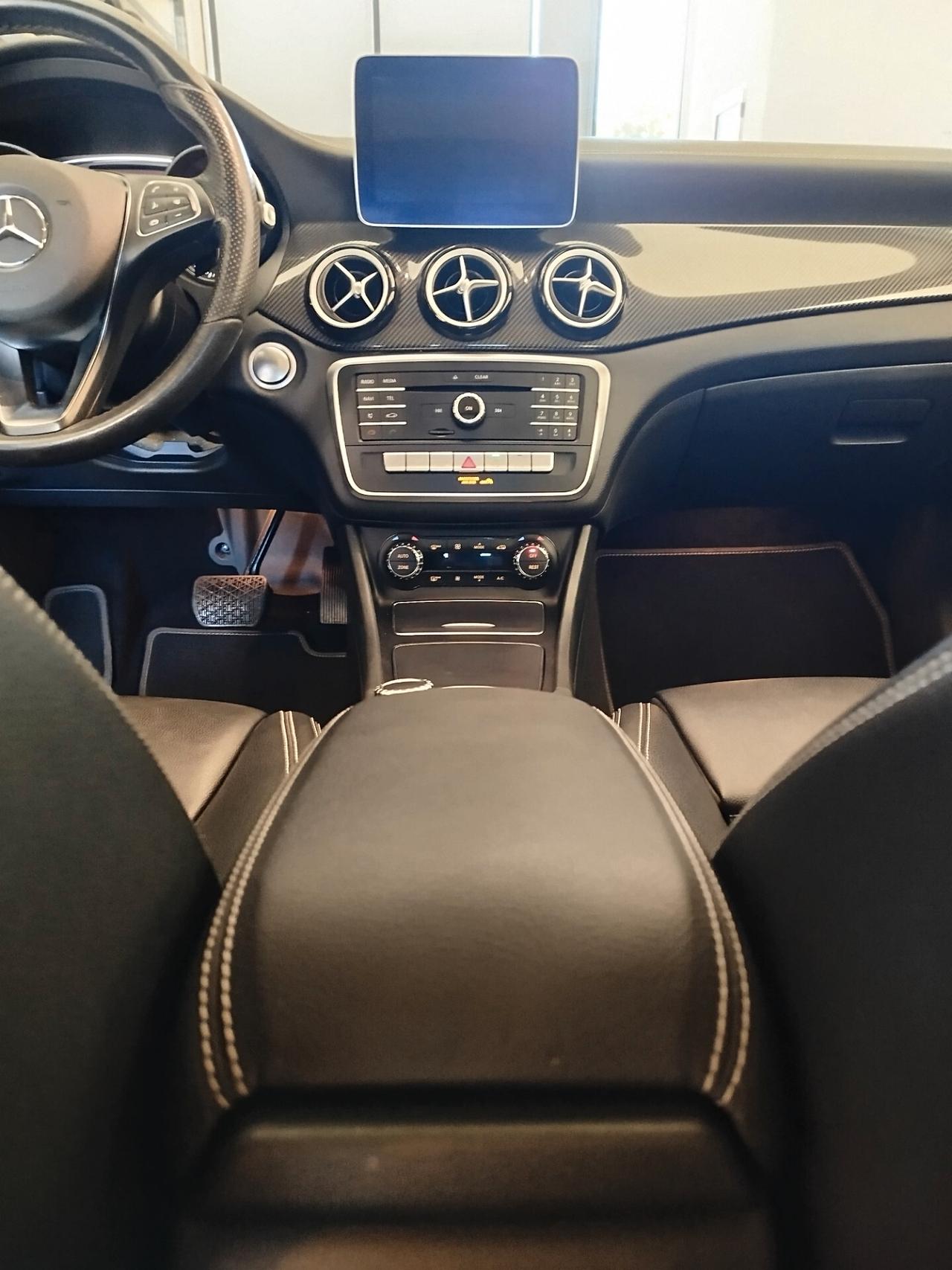 Mercedes-benz GLA 200 d Automatic 4Matic Premium Amg