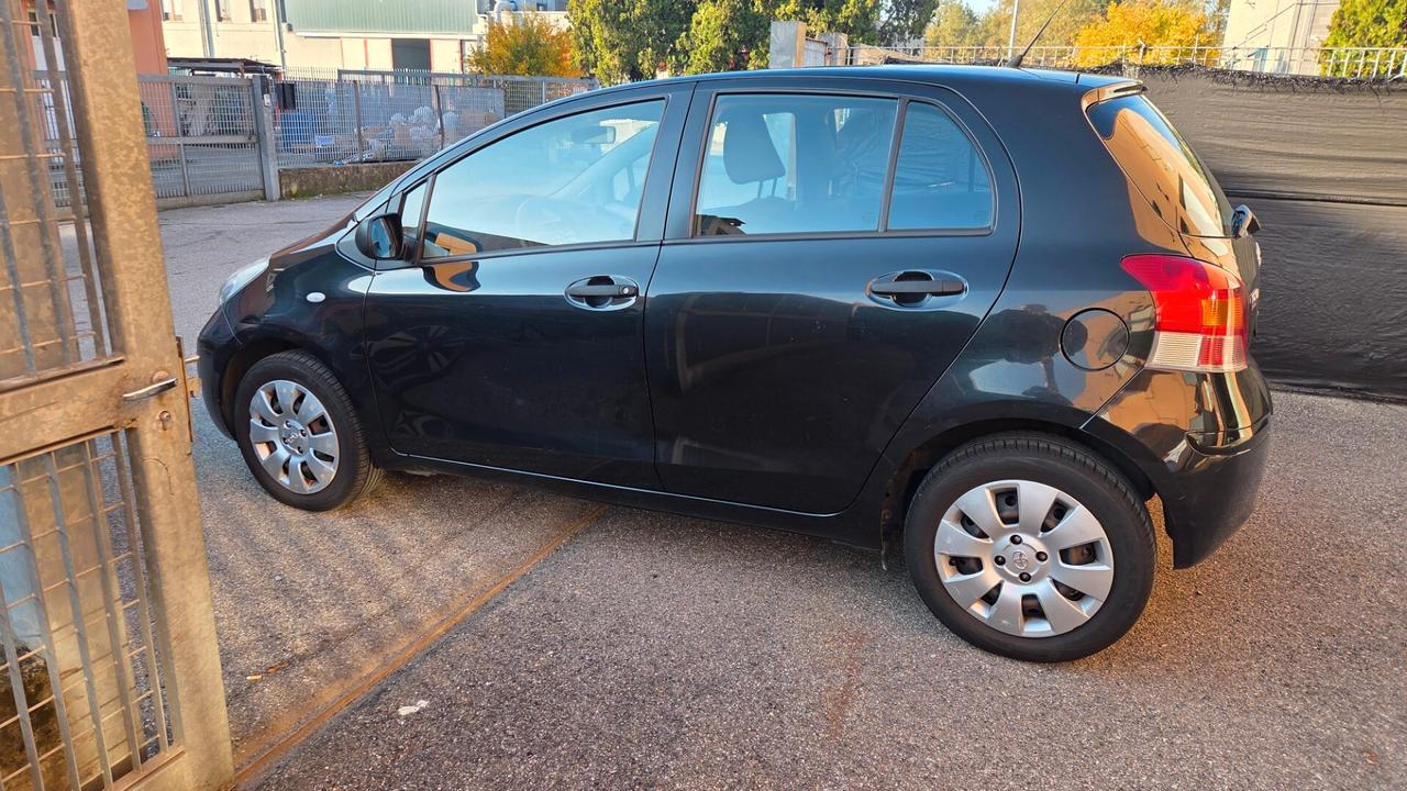 Toyota Yaris 1.0 5 porte Sol unico proprietario km