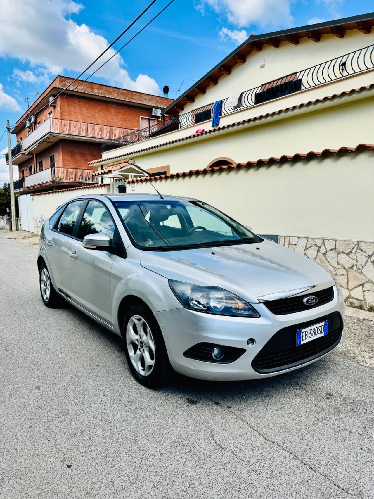 Ford Focus 1.6 (115CV) 5p. Bz.- GPL Titanium