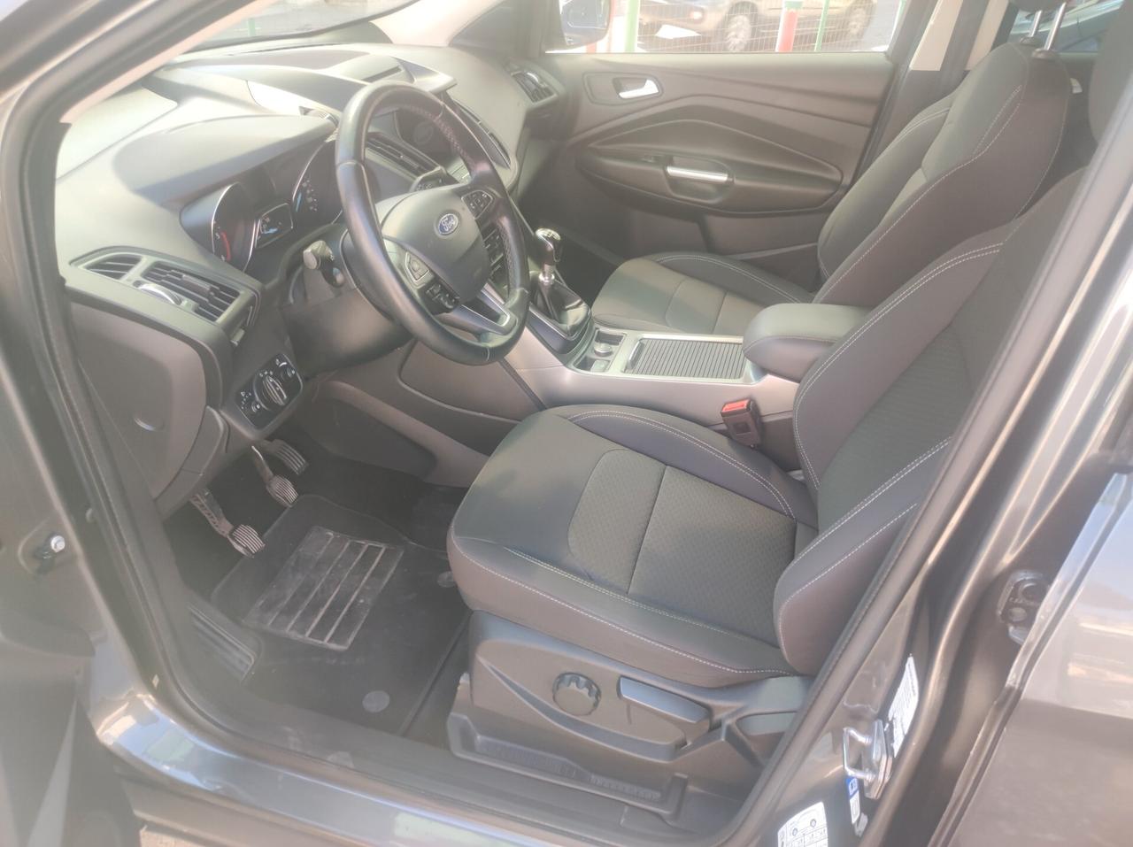 Ford Kuga 1.5 TDCI 120 CV S&S 2WD Titanium