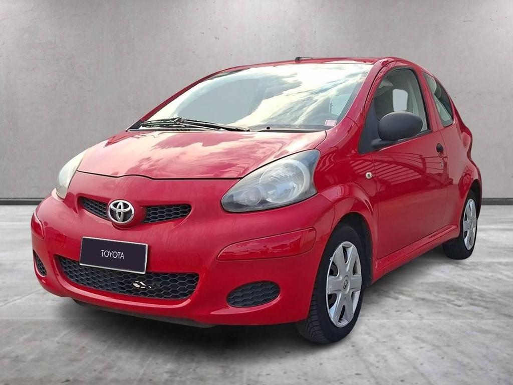 Toyota Aygo 3 Porte 1.0 Now Red Edition