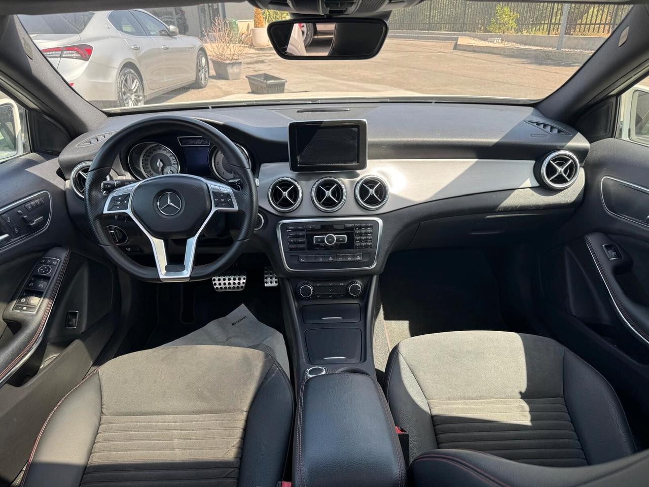 Mercedes GLA 220 d PREMIUM 170cv TETTO - 2014