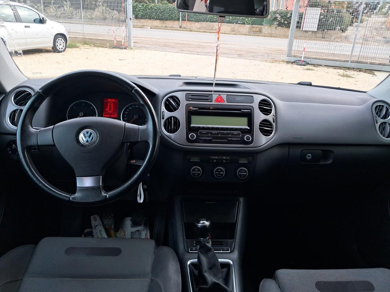 Volkswagen Tiguan 2.0 16V TDI DPF Sport & Style (18°)