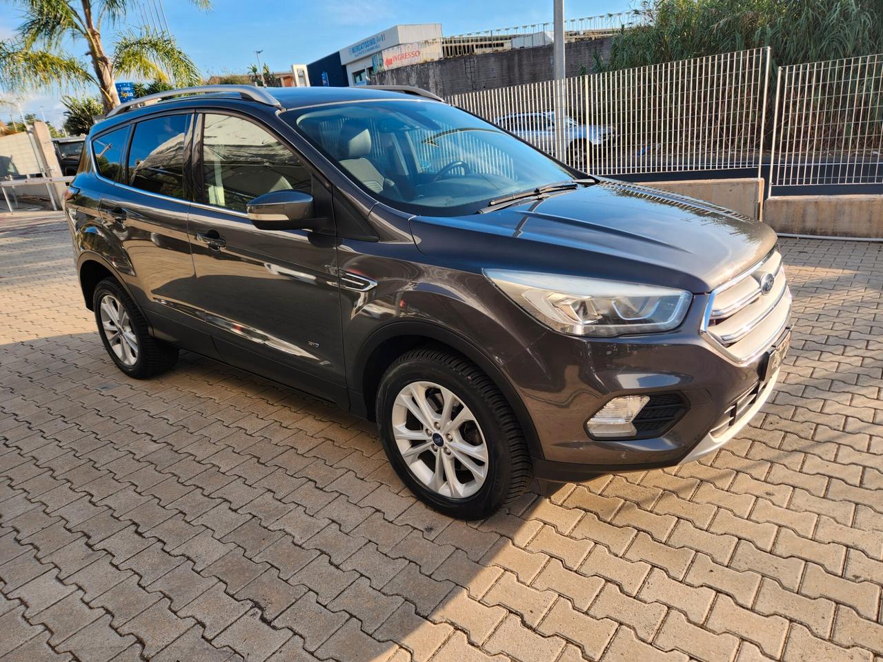 Ford Kuga AUTOMATICO