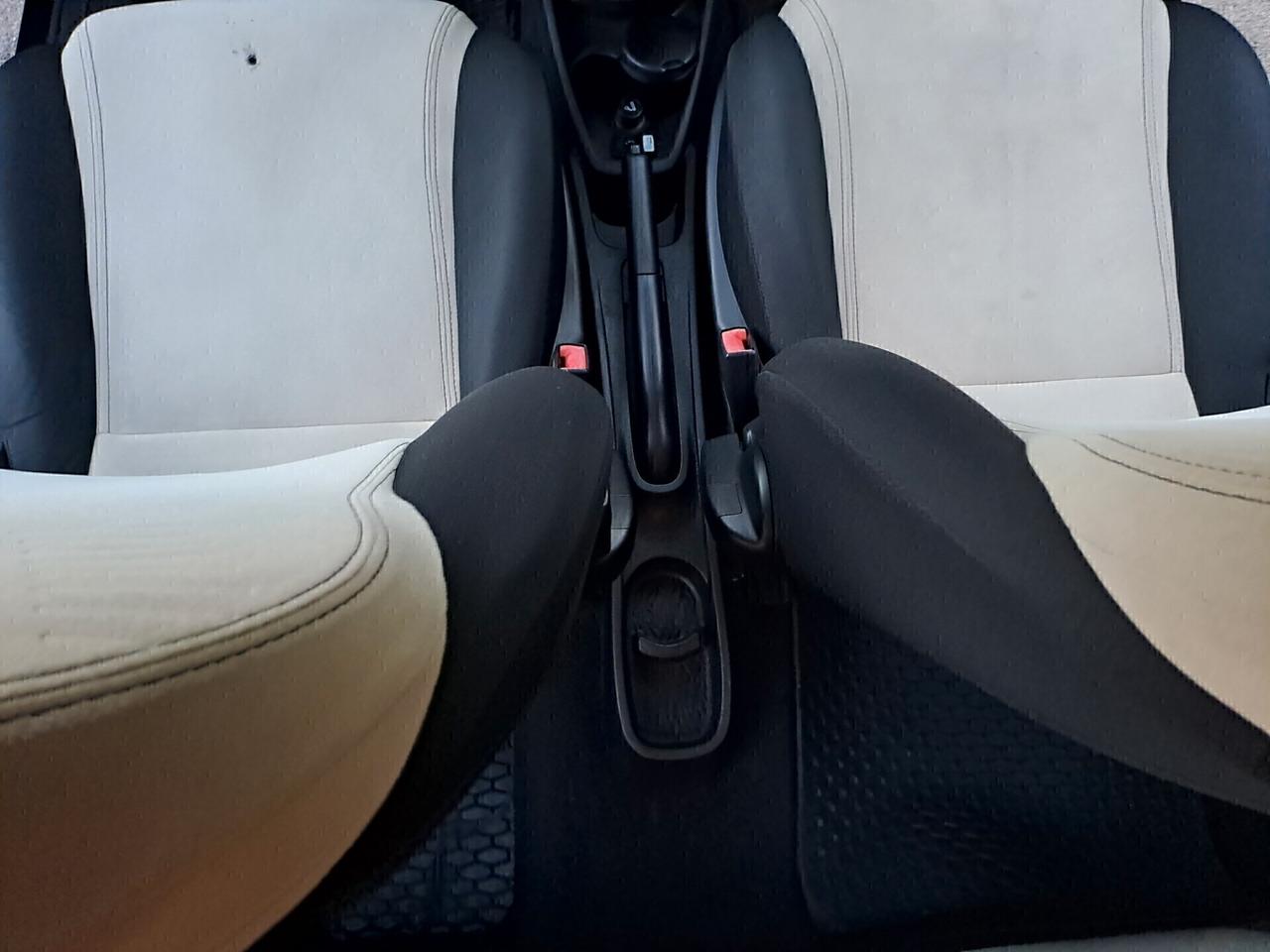 Lancia Ypsilon 0.9 TwinAir 85 CV 5 porte Metano Ecochic Gold