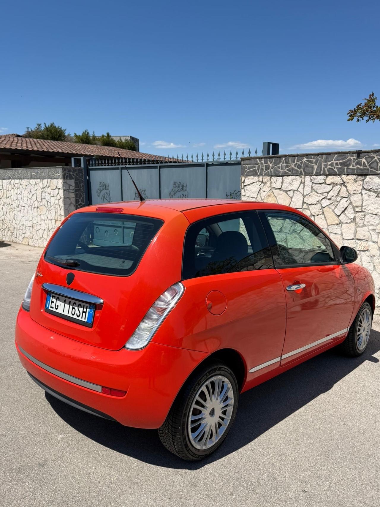 Lancia Ypsilon 1.2 69 CV Diva 69000 km