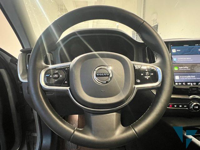 VOLVO XC60 B4 automatico Plus Dark