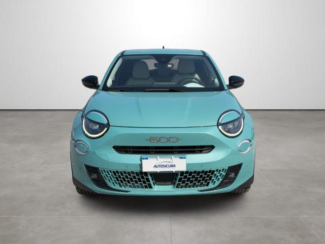 FIAT 600 Hybrid 110 CV DCT MHEV La Prima