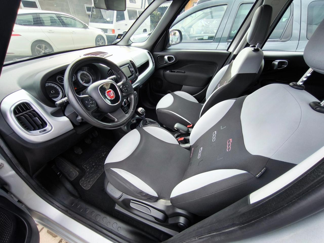 FIAT 500L LIVING 1,6 MJT- LOUNGE- OK NEOPATENTATI