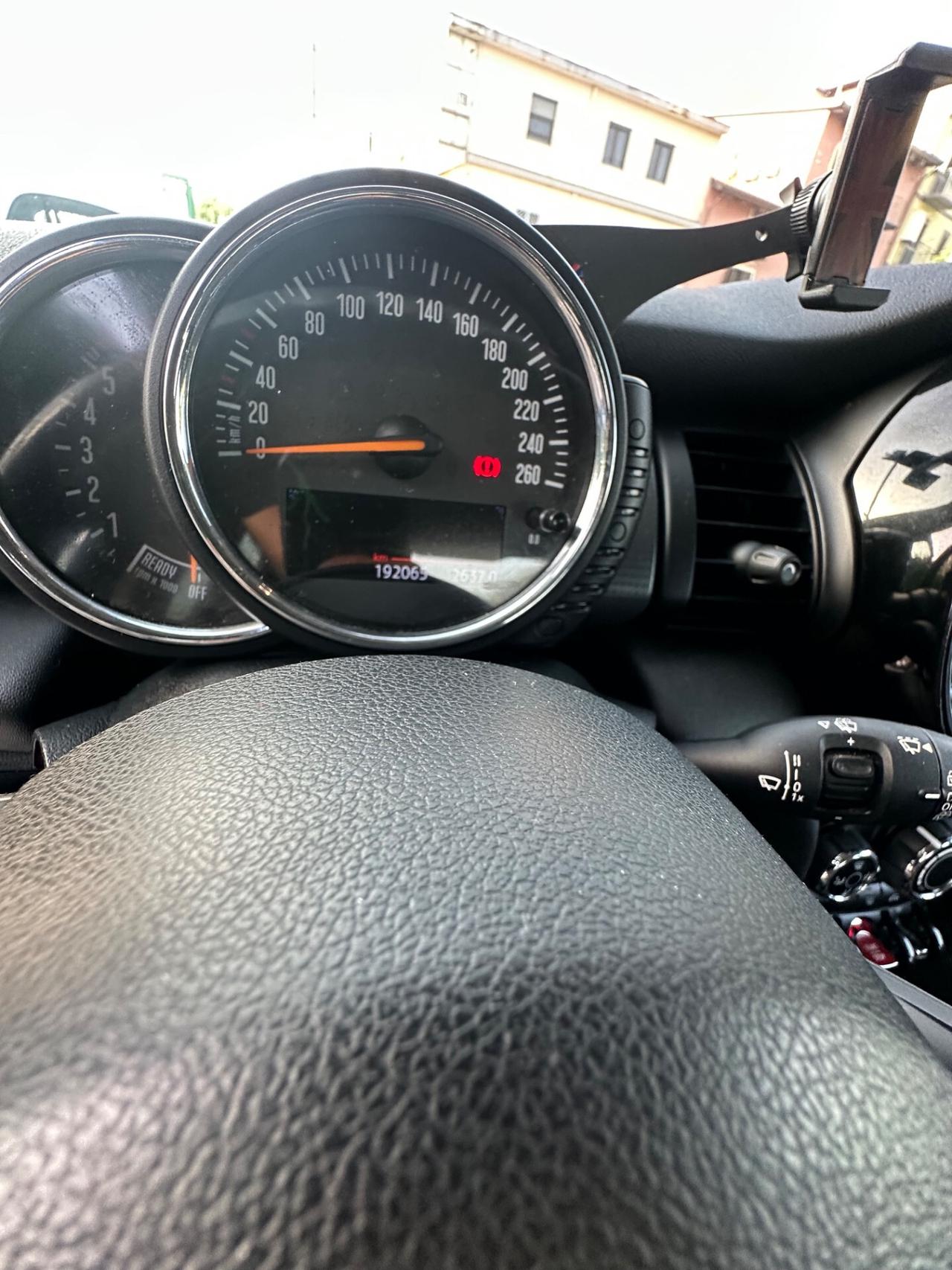 Mini 1.5 Cooper D Hype