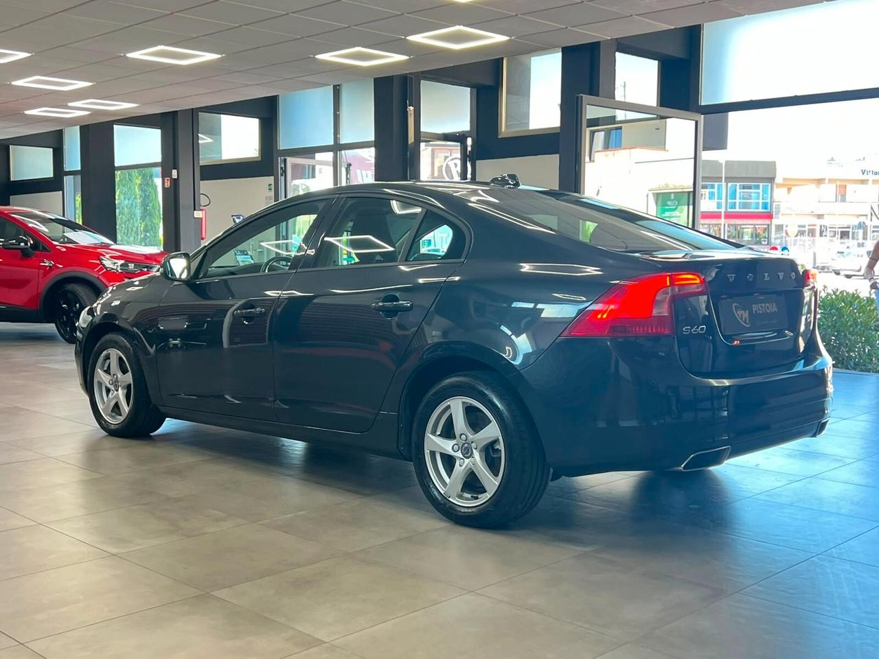 VOLVO S60 2.0 d4 Kinetic 190cv - IVA ESPOSTA